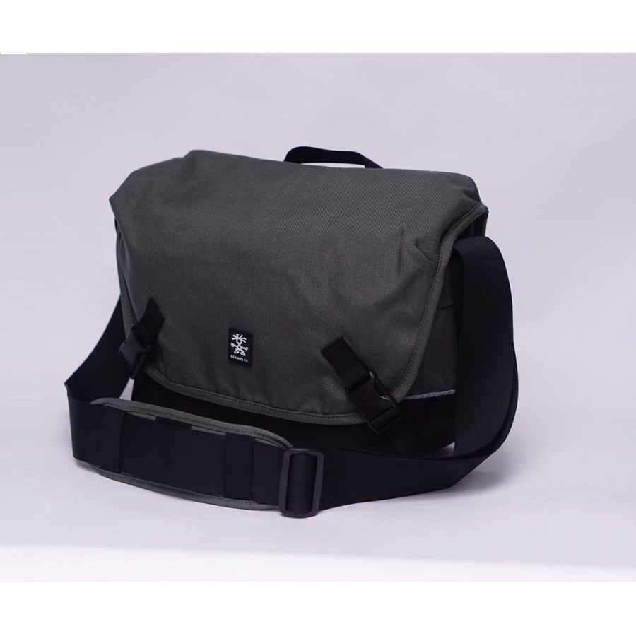 Crumpler Proper Roady 7500 Camera Bag