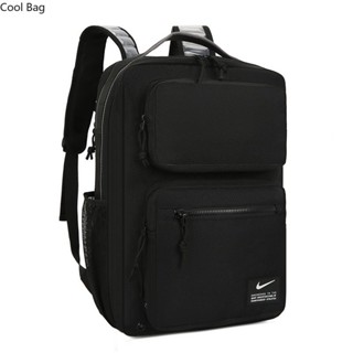 Nike Brasilia Winterized Graphic Training Backpack Black (Large, 24 L) :  : Sports & Outdoors