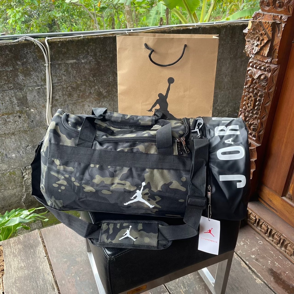 Nike air jordan duffle on sale bag