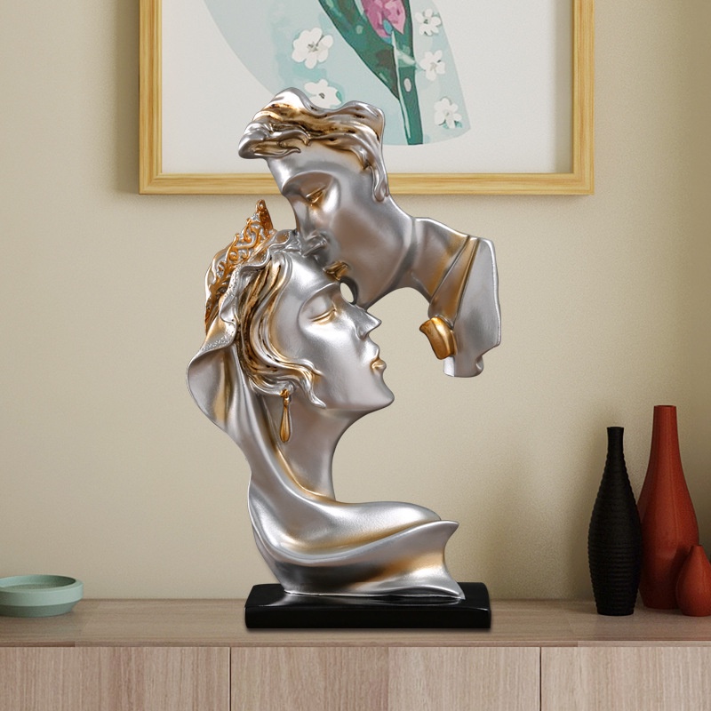 [SG SELLER LOCAL STOCK] 26CM Love Home Decoration Wedding Gifts Anniversary Home Living Room TV Cabinet Cabinet Ornaments Creative Abstract Artist Furnishings