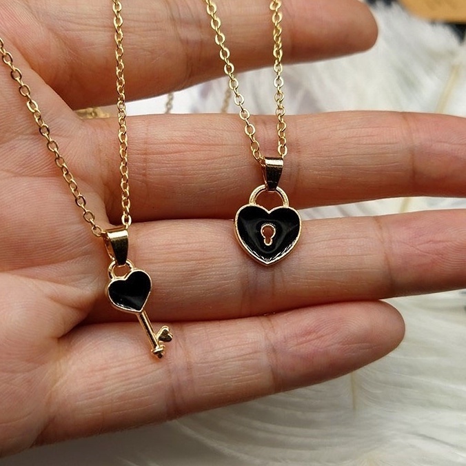 Chain with 2025 love pendant