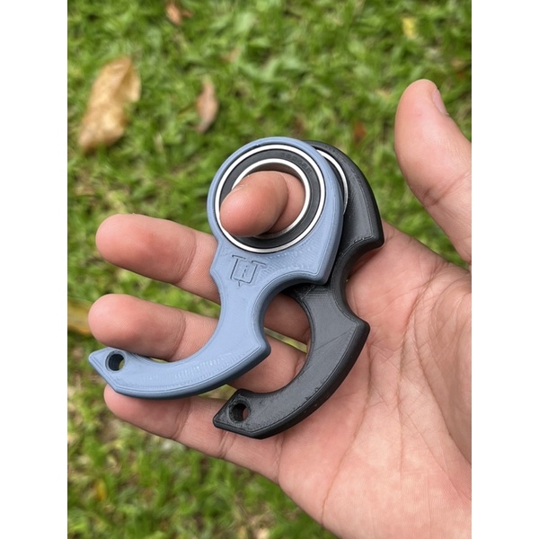 Keyrambit Karambit Keychain Spinner | Shopee Singapore