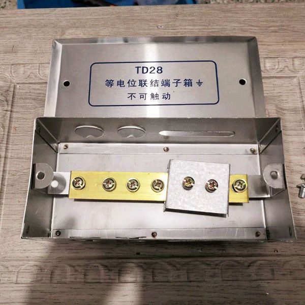Stainless Steel 304 Equipotential Connection Terminal Box Td28