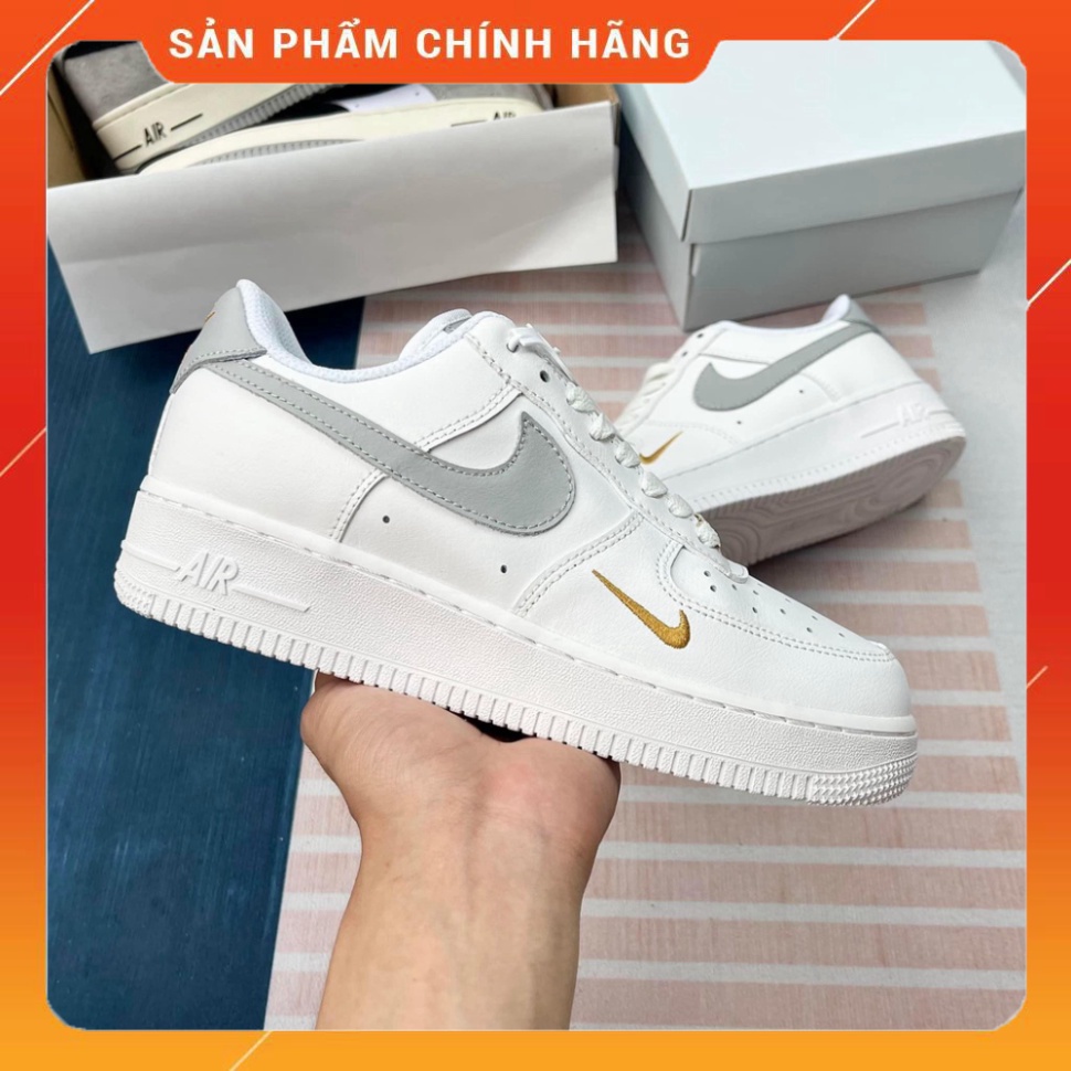 Nike air hot sale force sneakers