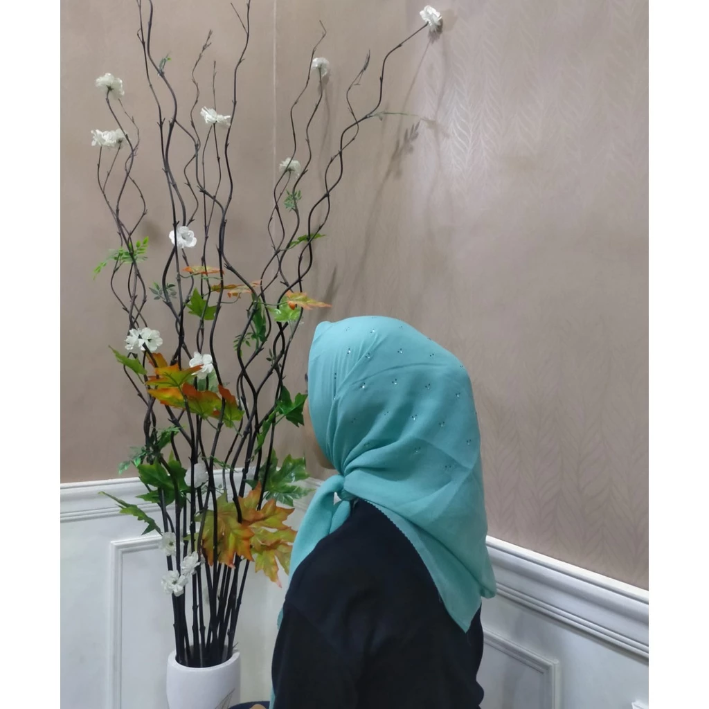 Hijab Segi Empat Mute Swaroski / Hijab Segi Empat Payet Mutiara - Gambar 4