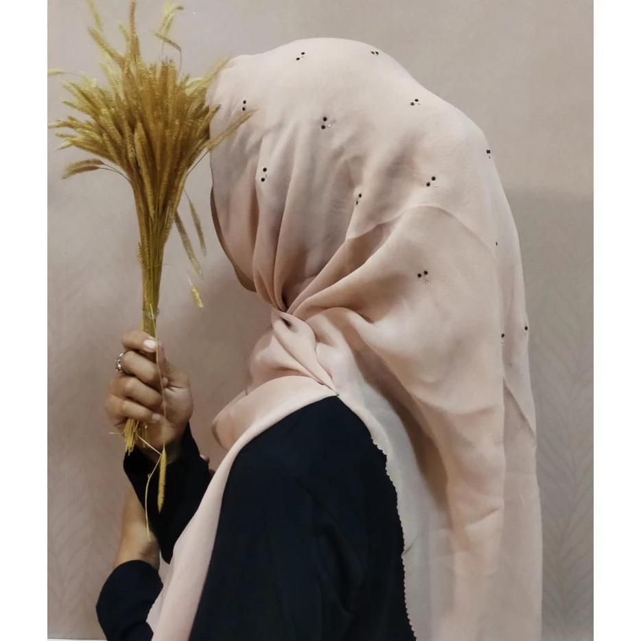 Hijab Mute Swaroski / Segi Empat Swaroski Payet Tabur Mutiara Full Belakang / Hijab Segi Empat Laser - Gambar 3