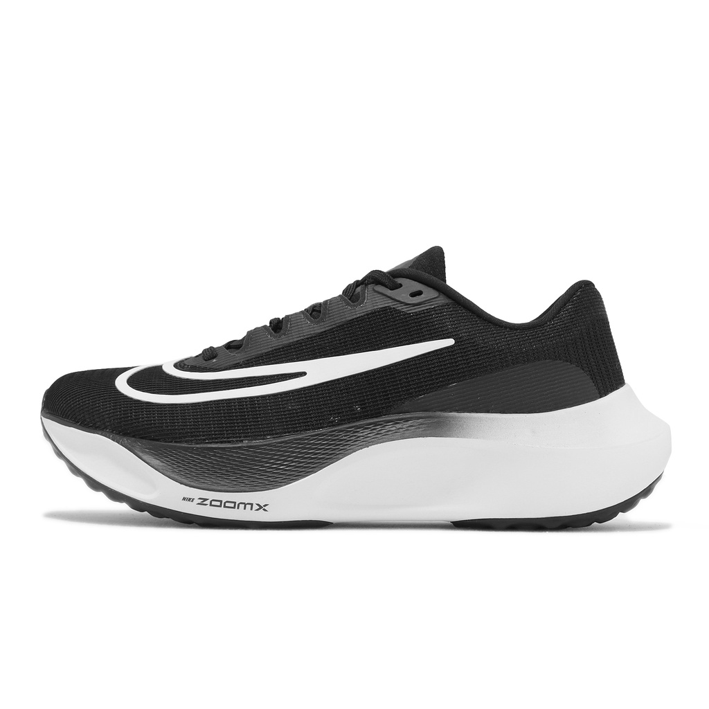 White and black deals nike zoom