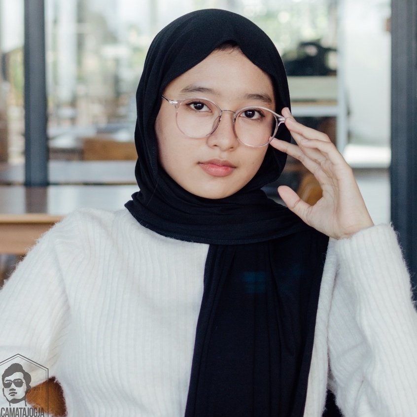 Jogja Glasses - Semi-Square Frame Suitable for Oval Face - JASWI 02 ...