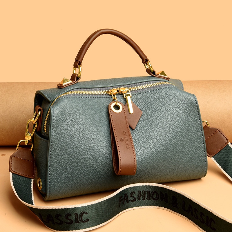 Ready Stock Boston Pillow Bag 2022 New Style Genuine Leather Female Popular Double Shoulder Strap Fashion Diagonal Creative Pull Head