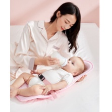 Newborn retainer for breastfeeding and breastfeeding, hand ...