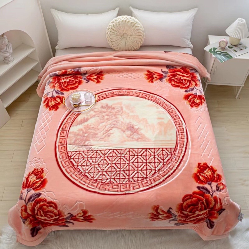 Beautiful Thick Korean Snow Blanket, Winter Blanket Size 2mx2m3 Weighs 4kg With Luxurious Bag