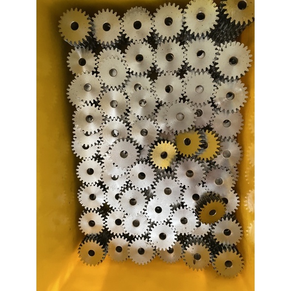 2 {} Gear And Side Parts (One And One Parts) | Shopee Singapore