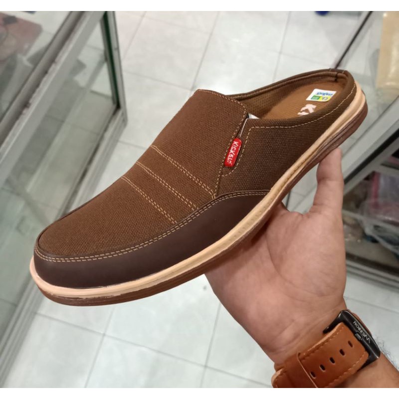 Mens kickers slip on on sale shoes