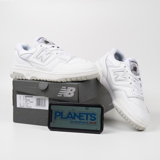 White old man hot sale new balance shoes