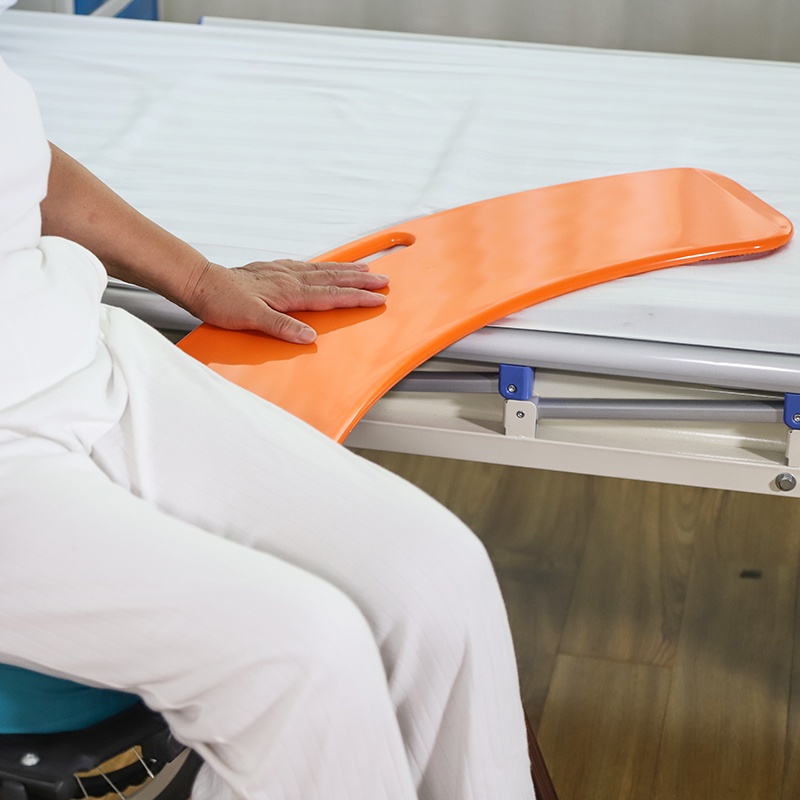 Paralysis patient transfer device elderly nursing bed transfer plate