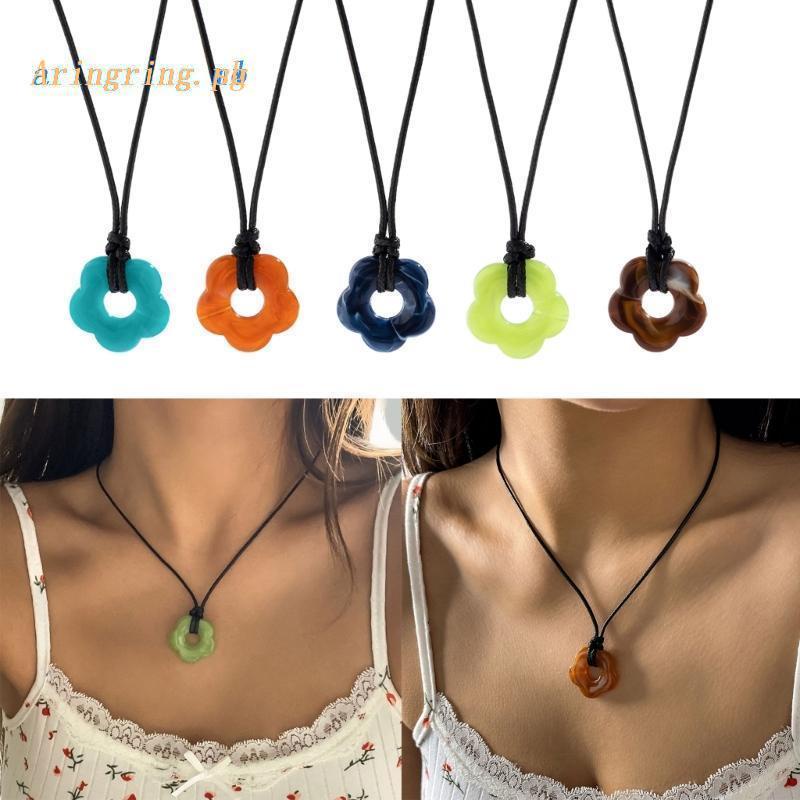 ARIN Creative-Blossoms Pendant Necklace Hollow Crystal Flower Charm Necklace Clavicle Chain Minimalist Statement Jewelry
