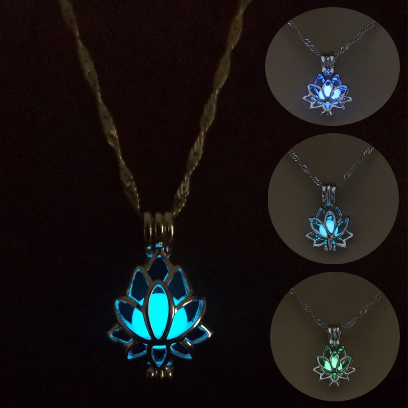 Glowing necklace clearance