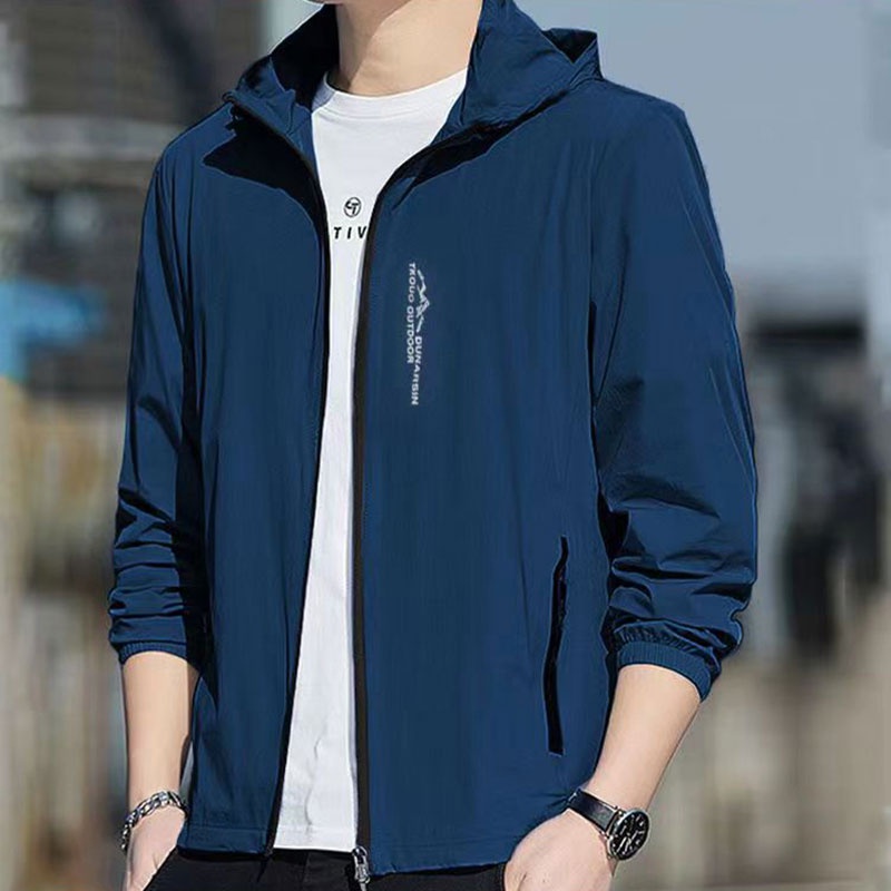 What to Look for in a Windbreaker Jacket for Men