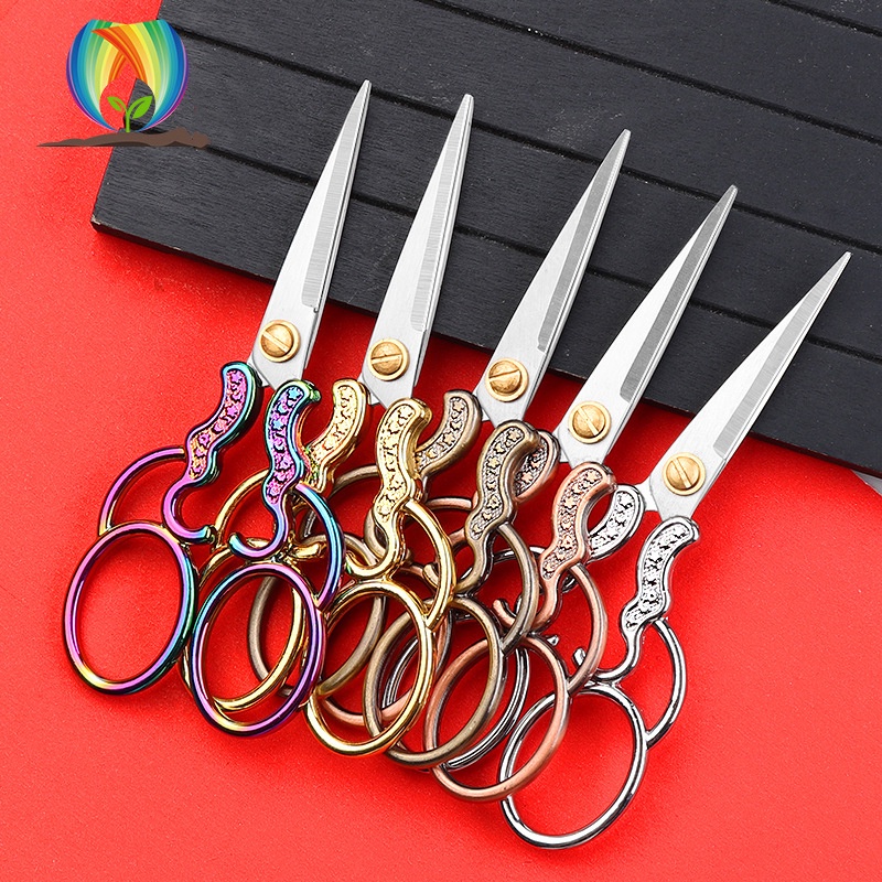 Retro DIY Sewing Supplies Zig Zag Fabric Scissors Red Copper Vintage