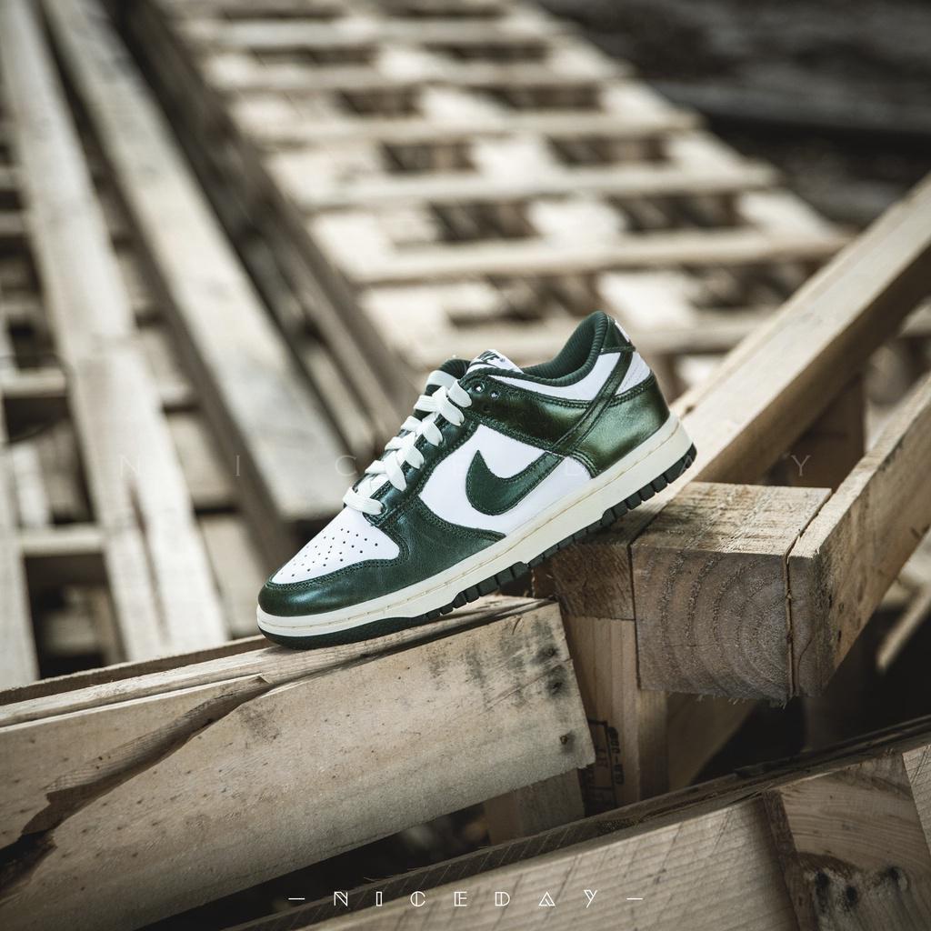 All hot sale green nikes