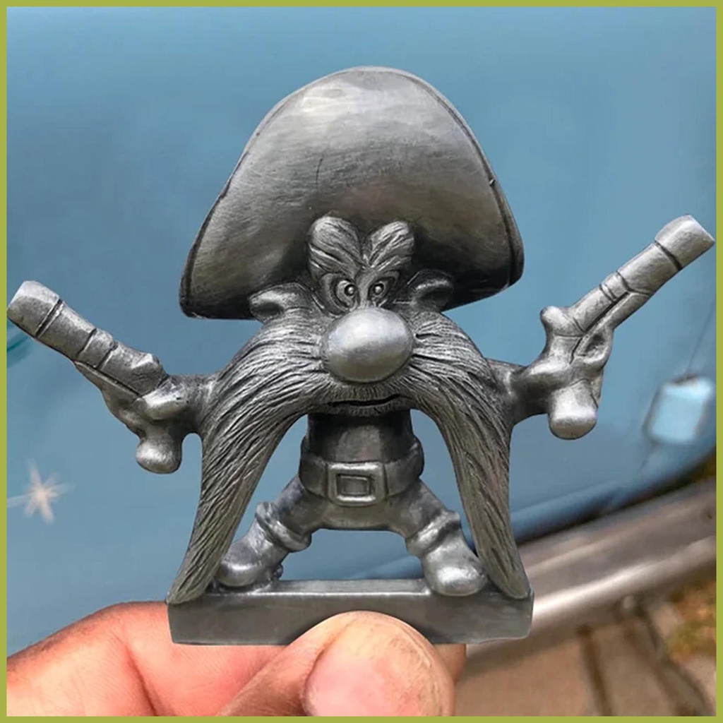 Car Hood Decoration Cartoon Coyote Rocket/Gunner Hood Ornaments For