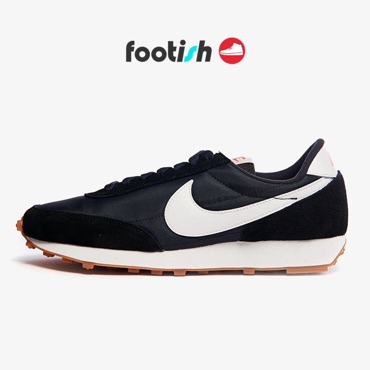 Mens black and on sale white running shoes