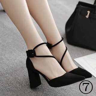 Chunky heel pointed hot sale toe pumps