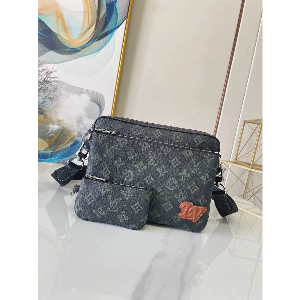 Louis Vuitton MONOGRAM Monogram Unisex Canvas Street Style Leather Crossbody  Bag (M46340) in 2023