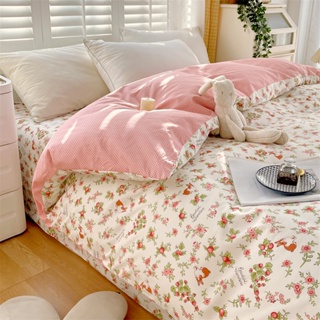 Soft flowers duvet cover set