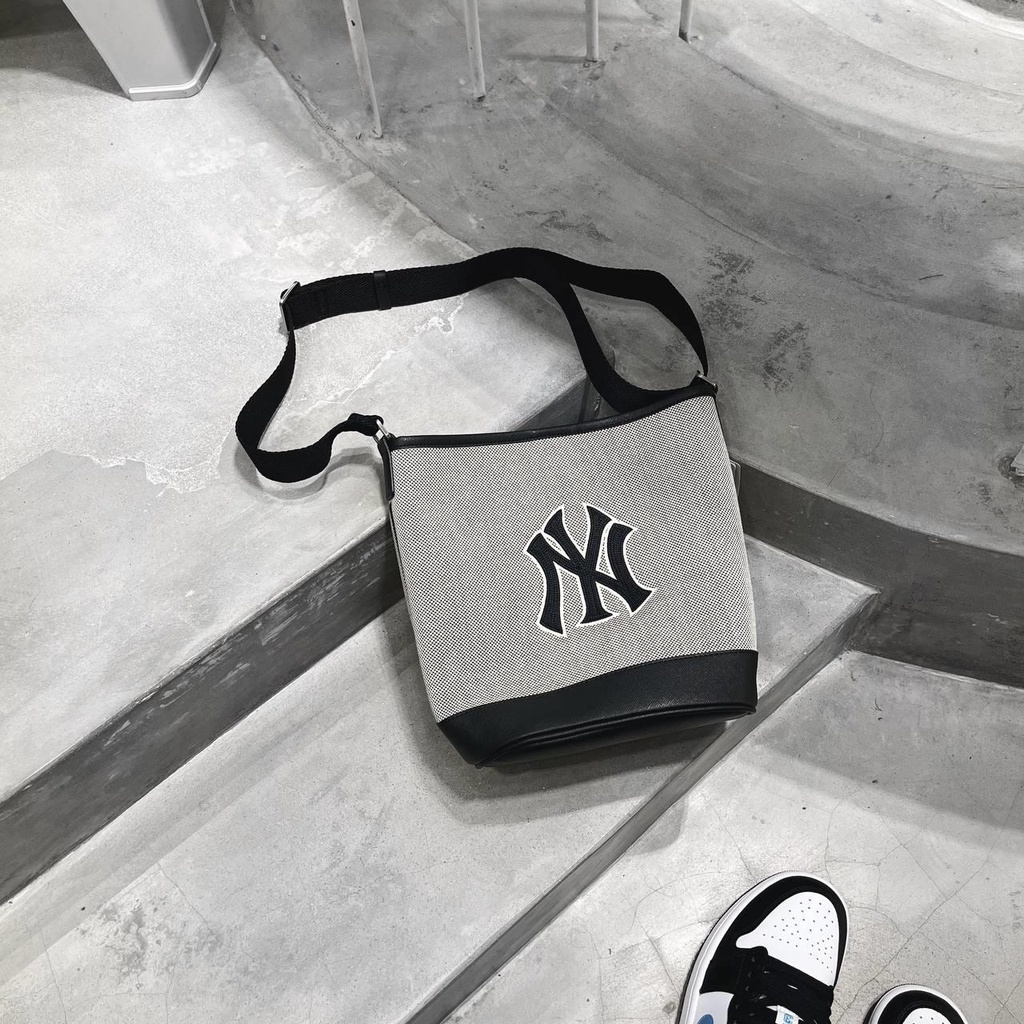 MLB Basic Big Logo Canvas Bucket Bag - 3 COLOR | Shopee