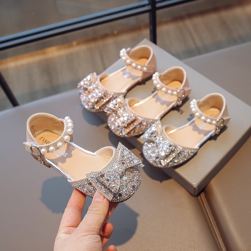 Girls on sale sandals wedding