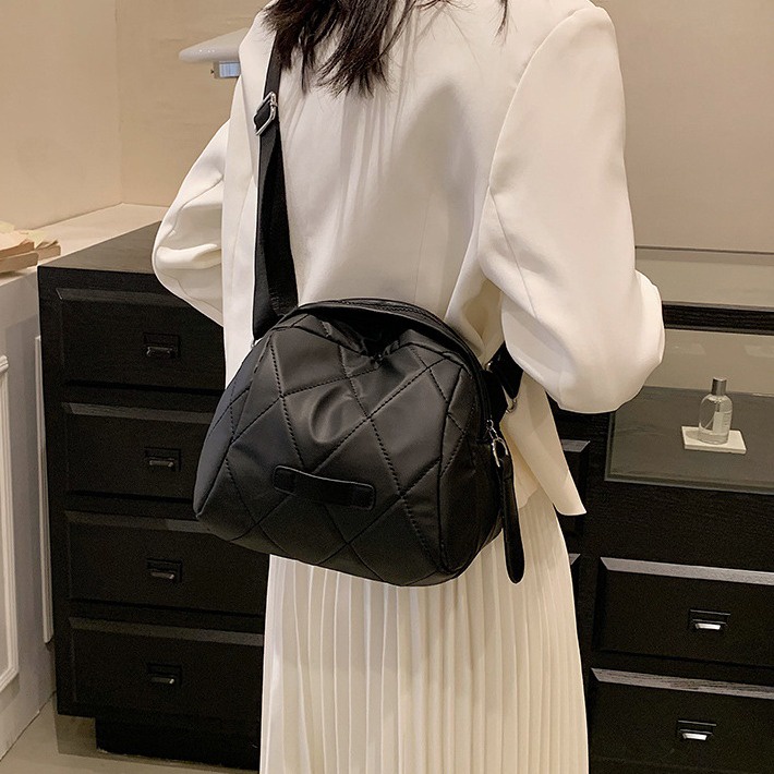 2 Colors Ulzzang Korean Fashion Nylon Waterproof Women Shell Sling Bag ...