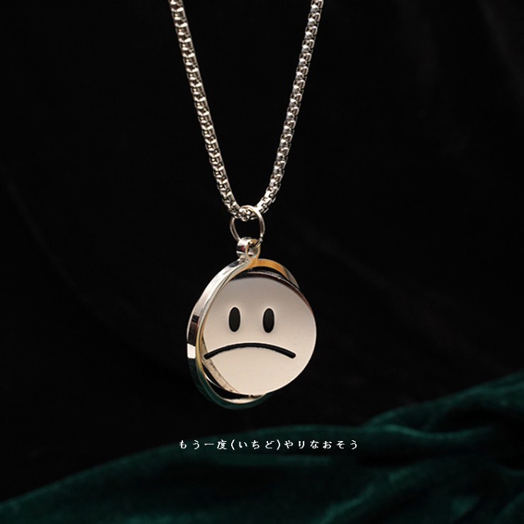 LALA.Exquisite necklace, rotating smiley face, crying face item, fashion European and American jewelry chain switching expres
