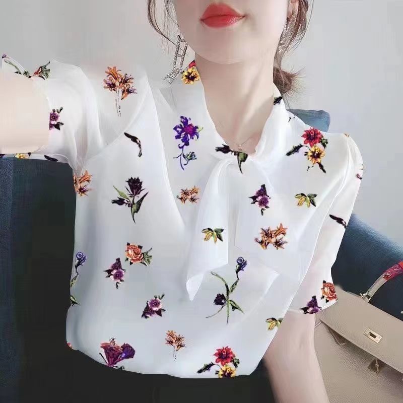 Ready Stock 2023新款高档时尚蝴蝶印雪纺衫短袖上衣 2023 New High-end Fashion Butterfly Printed Chiffon Shirt Top Ladies Summer Thin Western Style Versatile Short-sleeved Women's Top Fashion Women's Clothing