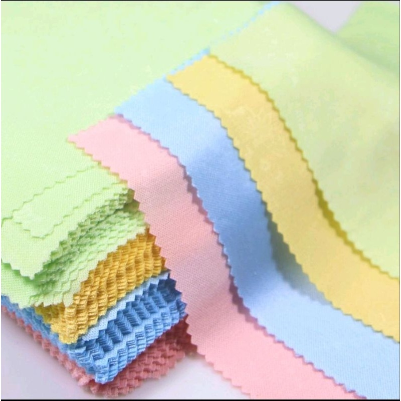 1PCS Kain Lap Kacamata Microfaiber Bahan Halus Lembut Pembersih Lensa Hp Camera Cleaner Lembut Import A060 - Gambar 2