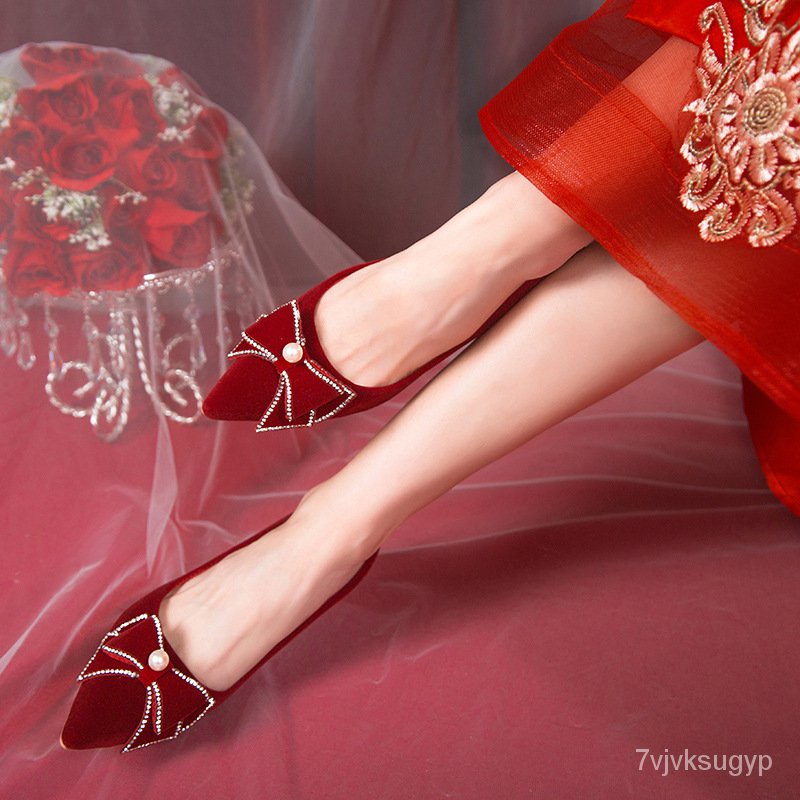 Red on sale wedding flats