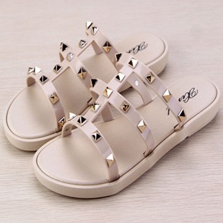 White sandals 2025 in store