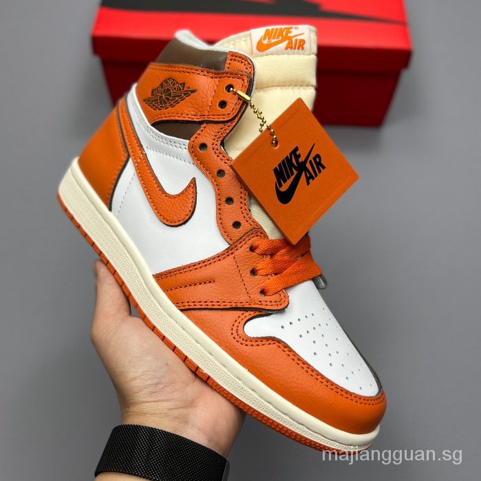 In stock】Basketball board shoes Air Jordan 1 Retro High OG