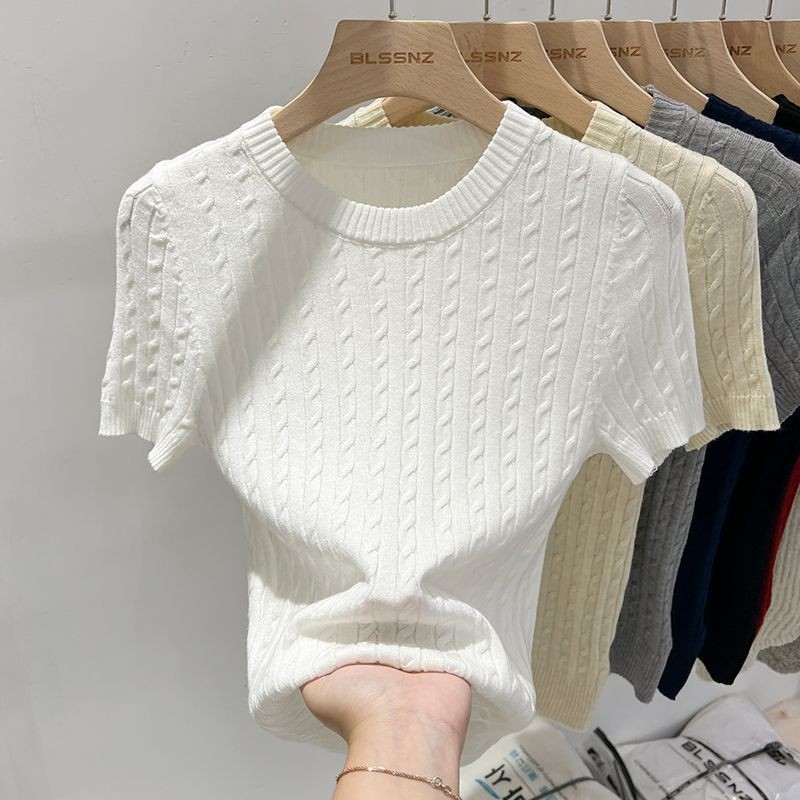 Simple Round Neck Short-Sleeved Trousers Set main image 1