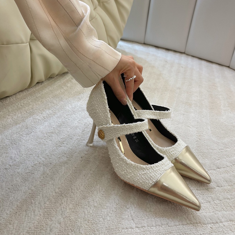 White hot sale pointed heels