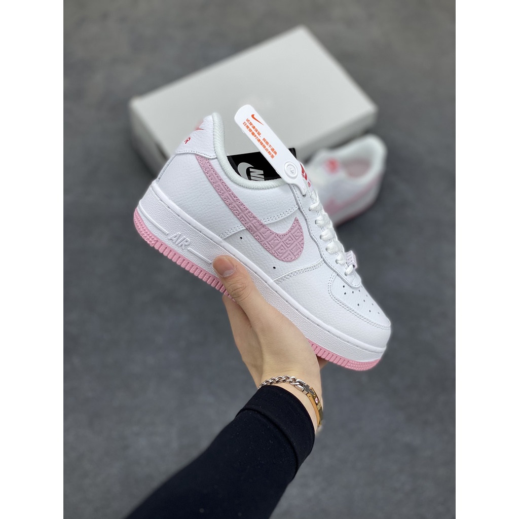 Air force 1 deals pink bottom