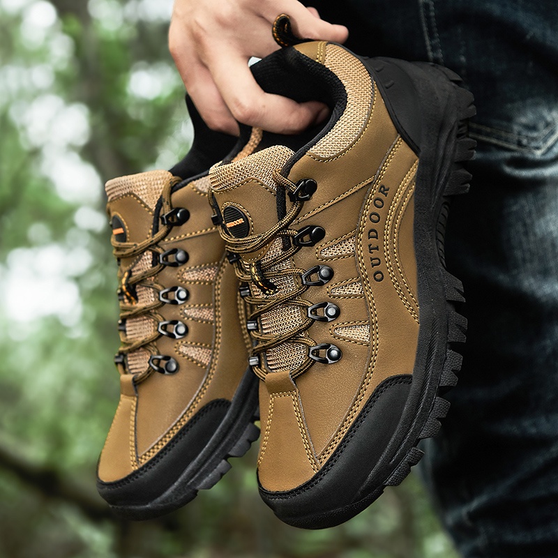 Ready Stock Extra Large Size 38-49 Outdoor Hiking Shoes Men's High-Top Hiking  Shoes Hiking Shoes Waterproof Hiking Shoes Jungle Sports Shoes Men's Casual  Shoes Lightweight Wear-Resistant Outdoor Shoes Men's Thick-Soled Anti-Slip  Cross-Country