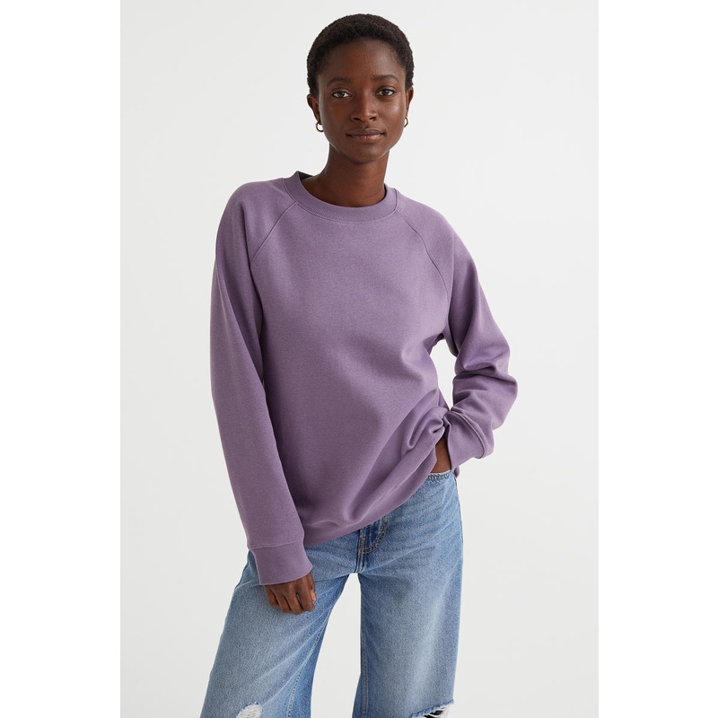 Raglan clearance sleeve sweatshirt