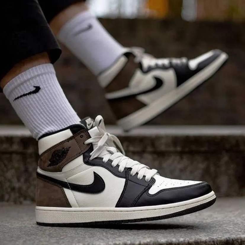 nike mocha sneakers