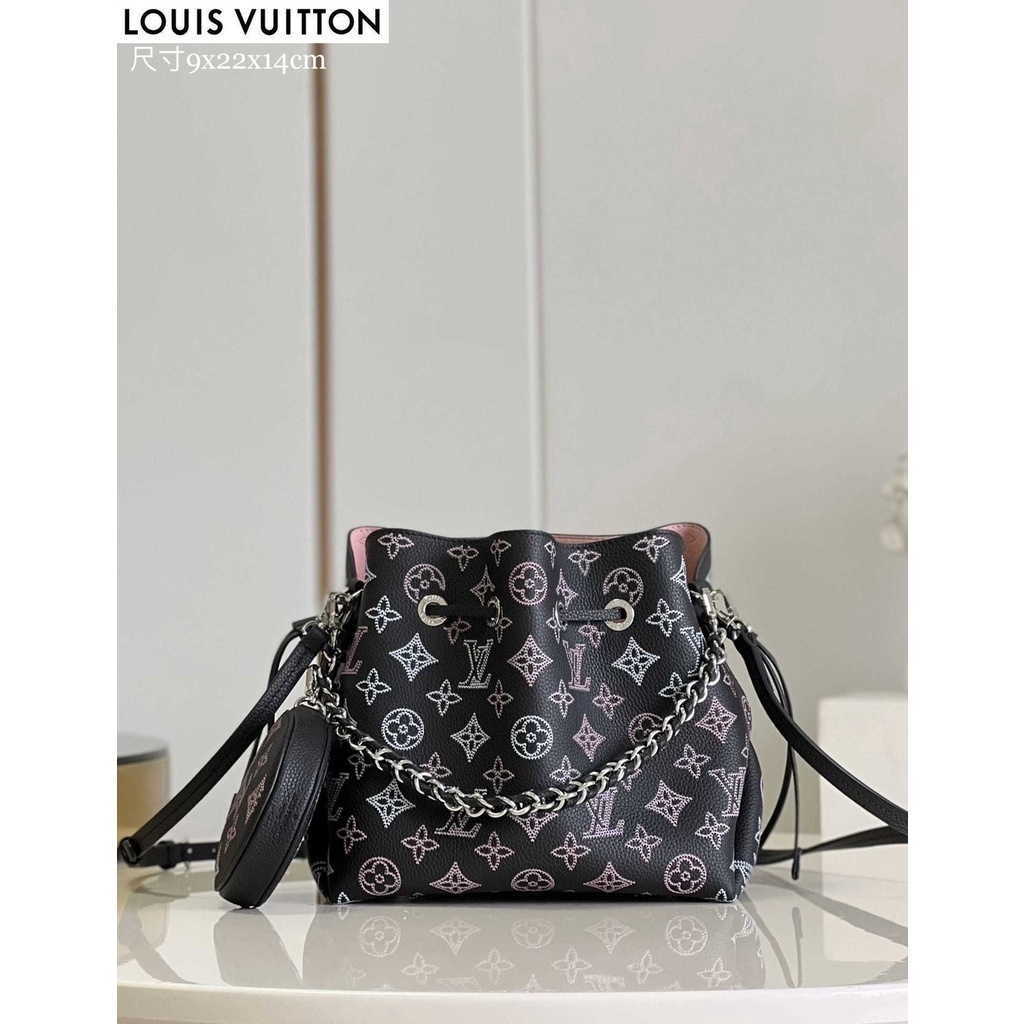 Louis Vuitton Bella bucket bag M21096