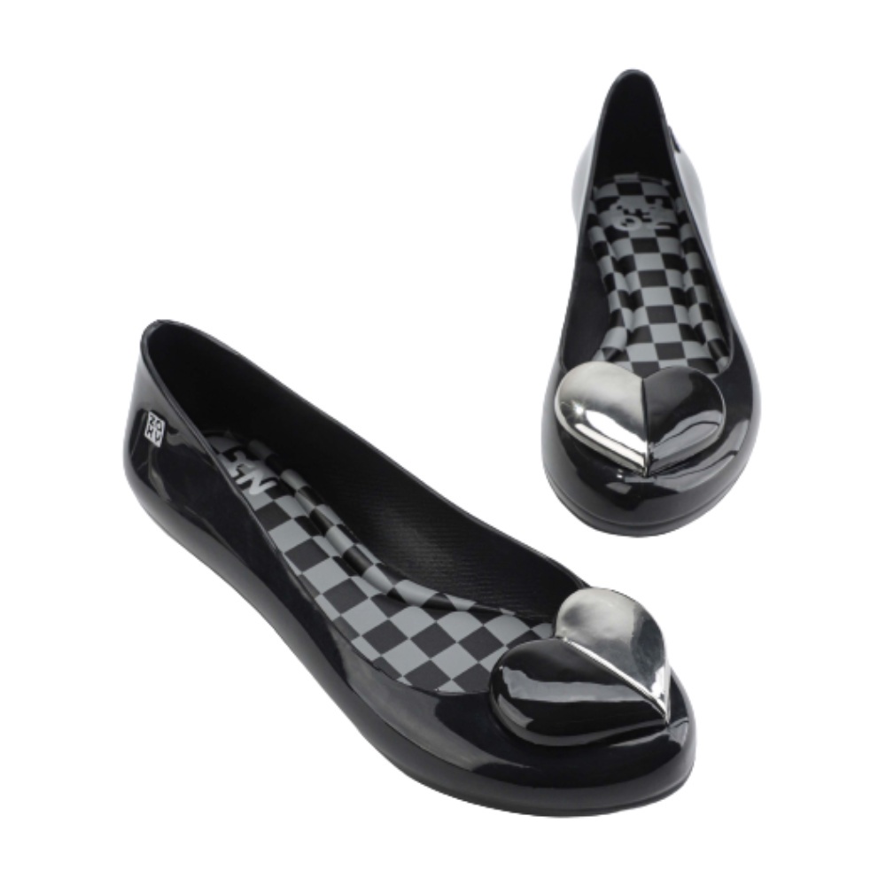 Fun sales flat shoes