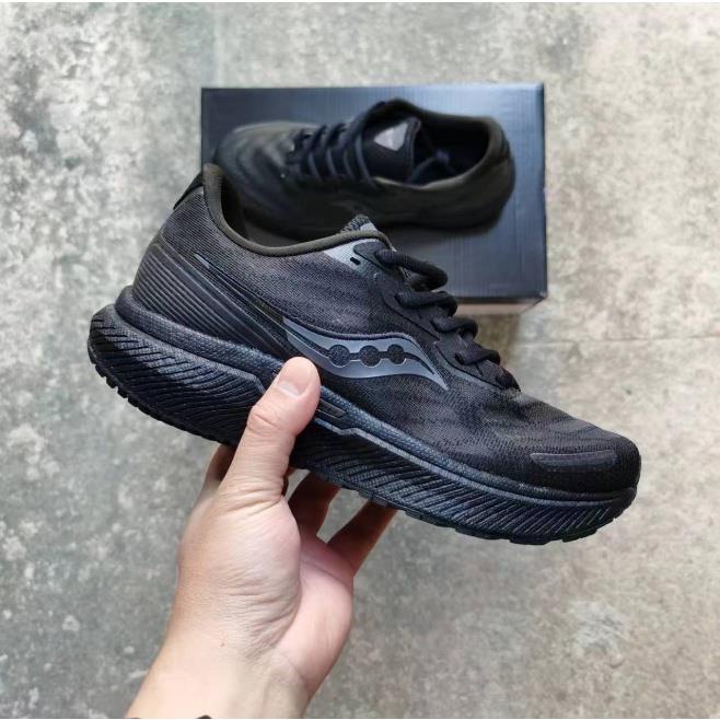 [spots] 2023New Saucony Triumph Shock Absorption Sneakers Running Shoes All black Shopee Singapore