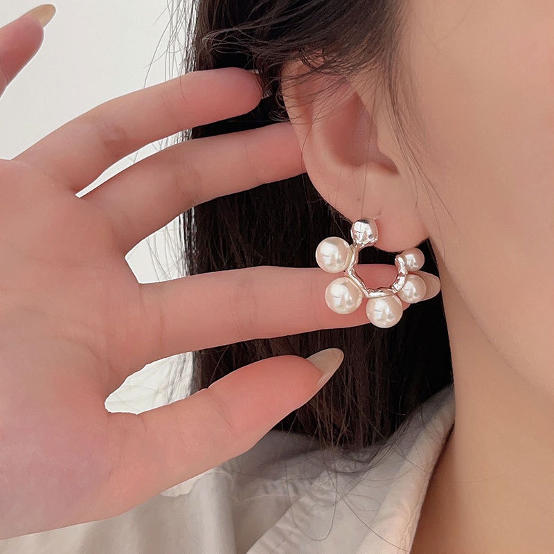 Chanel double store pearl earrings