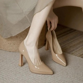 Pump on sale shoes nude