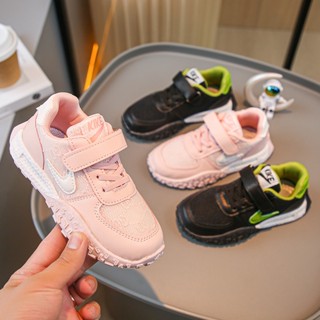 Girls on sale pink sneakers